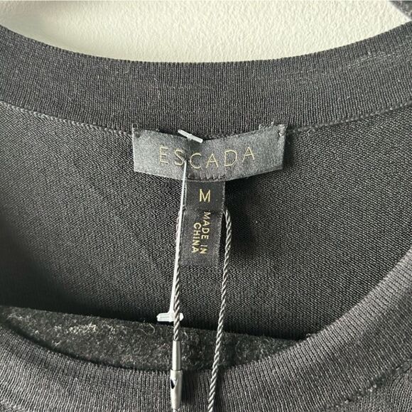 Escada   - Picture 8 of 9